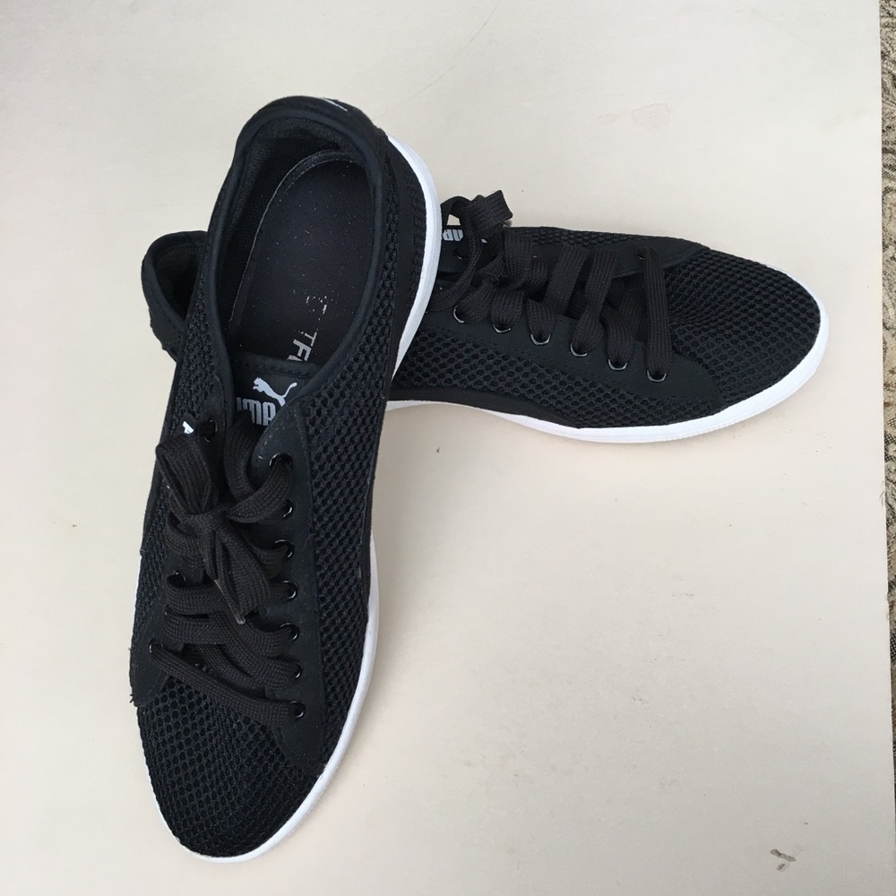 Puma Vikki Mesh Sneakers Women’s 8.5